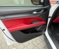 Білий Альфа Ромео Стелвіо, об'ємом двигуна 2 л та пробігом 115 тис. км за 16200 $, фото 6 на Automoto.ua