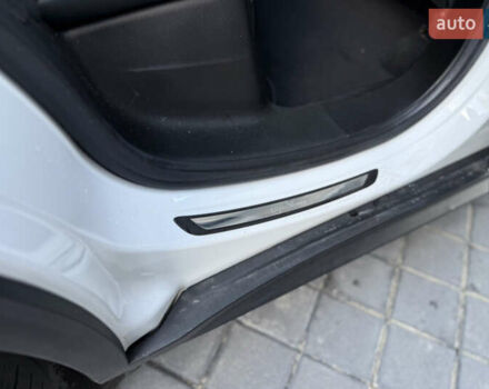 Білий Альфа Ромео Стелвіо, об'ємом двигуна 2 л та пробігом 111 тис. км за 14500 $, фото 41 на Automoto.ua