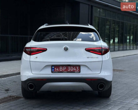 Білий Альфа Ромео Стелвіо, об'ємом двигуна 2 л та пробігом 111 тис. км за 14500 $, фото 13 на Automoto.ua