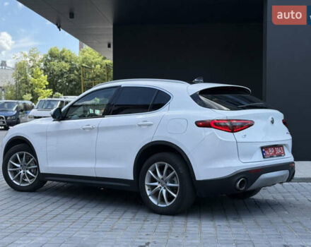 Білий Альфа Ромео Стелвіо, об'ємом двигуна 2 л та пробігом 111 тис. км за 14500 $, фото 15 на Automoto.ua