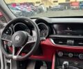 Білий Альфа Ромео Стелвіо, об'ємом двигуна 2 л та пробігом 191 тис. км за 13900 $, фото 6 на Automoto.ua