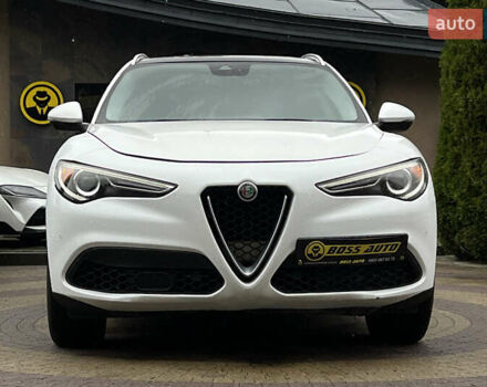 Білий Альфа Ромео Стелвіо, об'ємом двигуна 2 л та пробігом 112 тис. км за 16500 $, фото 1 на Automoto.ua
