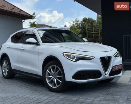 Білий Альфа Ромео Стелвіо, об'ємом двигуна 2 л та пробігом 111 тис. км за 14500 $, фото 8 на Automoto.ua