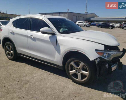 Белый Альфа Ромео Стелвио, объемом двигателя 2 л и пробегом 115 тыс. км за 13500 $, фото 3 на Automoto.ua