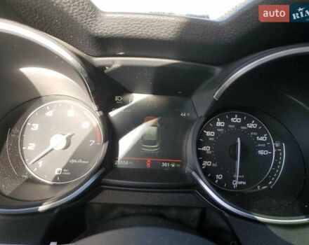 Білий Альфа Ромео Стелвіо, об'ємом двигуна 2 л та пробігом 28 тис. км за 6000 $, фото 8 на Automoto.ua