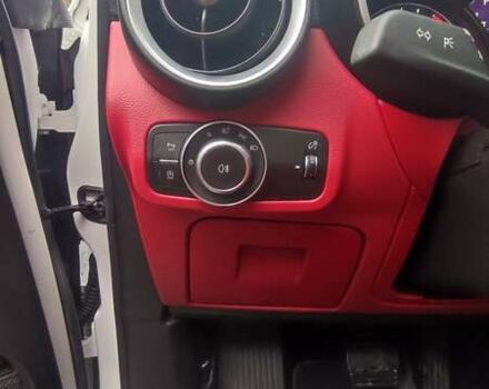 Белый Альфа Ромео Стелвио, объемом двигателя 2 л и пробегом 87 тыс. км за 21900 $, фото 15 на Automoto.ua