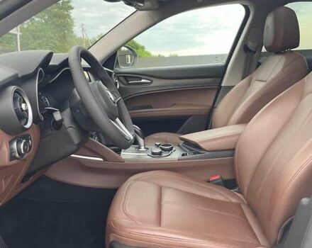 Білий Альфа Ромео Стелвіо, об'ємом двигуна 2 л та пробігом 99 тис. км за 21000 $, фото 8 на Automoto.ua