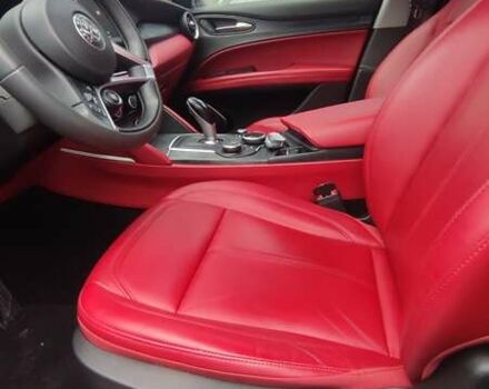 Белый Альфа Ромео Стелвио, объемом двигателя 2 л и пробегом 87 тыс. км за 21900 $, фото 16 на Automoto.ua