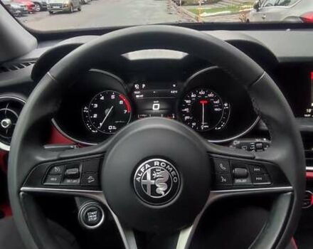 Белый Альфа Ромео Стелвио, объемом двигателя 2 л и пробегом 87 тыс. км за 21900 $, фото 17 на Automoto.ua