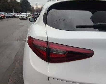 Белый Альфа Ромео Стелвио, объемом двигателя 2 л и пробегом 87 тыс. км за 21900 $, фото 37 на Automoto.ua