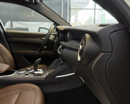 Белый Альфа Ромео Стелвио, объемом двигателя 2 л и пробегом 59 тыс. км за 27500 $, фото 25 на Automoto.ua