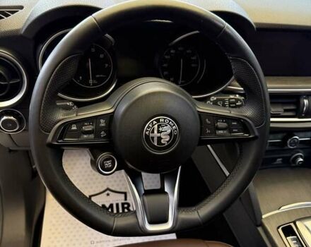 Белый Альфа Ромео Стелвио, объемом двигателя 2 л и пробегом 59 тыс. км за 27500 $, фото 19 на Automoto.ua