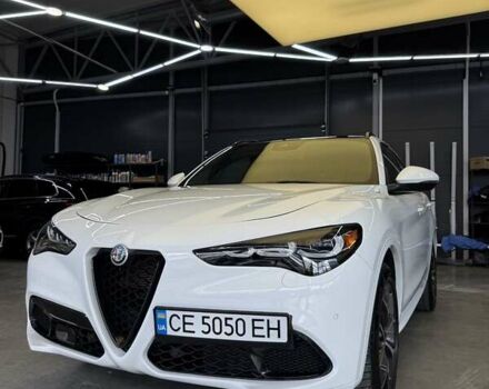 Белый Альфа Ромео Стелвио, объемом двигателя 2 л и пробегом 59 тыс. км за 27500 $, фото 5 на Automoto.ua