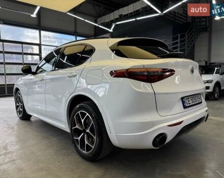 Белый Альфа Ромео Стелвио, объемом двигателя 2 л и пробегом 59 тыс. км за 27500 $, фото 9 на Automoto.ua