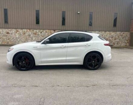 Білий Альфа Ромео Стелвіо, об'ємом двигуна 2 л та пробігом 45 тис. км за 15600 $, фото 3 на Automoto.ua