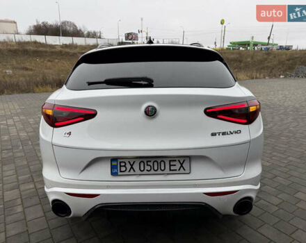 Белый Альфа Ромео Стелвио, объемом двигателя 2 л и пробегом 49 тыс. км за 42000 $, фото 23 на Automoto.ua