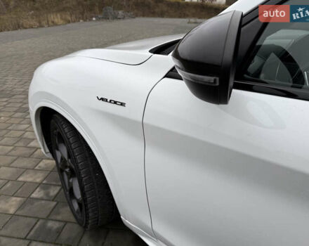 Белый Альфа Ромео Стелвио, объемом двигателя 2 л и пробегом 49 тыс. км за 42000 $, фото 11 на Automoto.ua