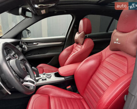 Белый Альфа Ромео Стелвио, объемом двигателя 2 л и пробегом 49 тыс. км за 42000 $, фото 13 на Automoto.ua