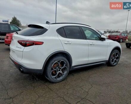 Белый Альфа Ромео Стелвио, объемом двигателя 2 л и пробегом 88 тыс. км за 8000 $, фото 2 на Automoto.ua