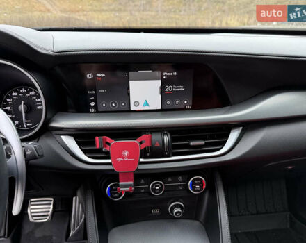 Белый Альфа Ромео Стелвио, объемом двигателя 2 л и пробегом 49 тыс. км за 42000 $, фото 27 на Automoto.ua