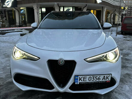 Белый Альфа Ромео Стелвио, объемом двигателя 2 л и пробегом 99 тыс. км за 21500 $, фото 1 на Automoto.ua