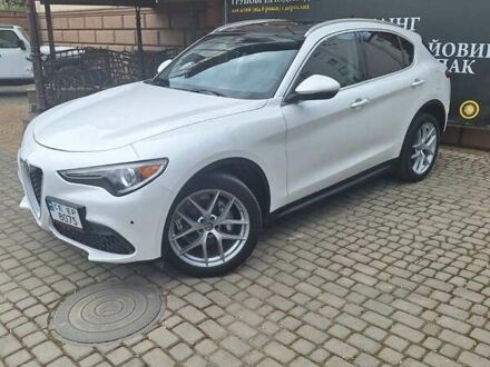 Білий Альфа Ромео Стелвіо, об'ємом двигуна 2 л та пробігом 92 тис. км за 24200 $, фото 1 на Automoto.ua