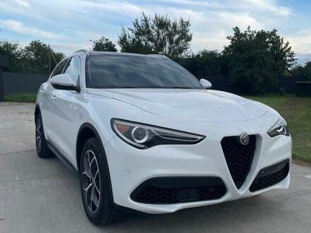 Білий Альфа Ромео Стелвіо, об'ємом двигуна 2 л та пробігом 99 тис. км за 21000 $, фото 1 на Automoto.ua