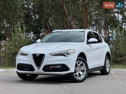 Альфа Ромео Стелвіо 2020 у Києві на Automoto.ua Білий Альфа Ромео Стелвіо, об'ємом двигуна 2 л та пробігом 39 тис. км за 20900 $, фото 1 на Automoto.ua