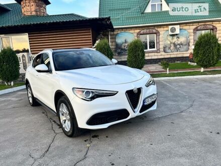 Альфа Ромео Стелвіо 2020 у Києві на Automoto.ua Білий Альфа Ромео Стелвіо, об'ємом двигуна 2 л та пробігом 15 тис. км за 35900 $, фото 1 на Automoto.ua