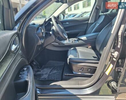 Черный Альфа Ромео Стелвио, объемом двигателя 2 л и пробегом 92 тыс. км за 23000 $, фото 14 на Automoto.ua