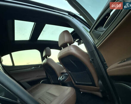 Чорний Альфа Ромео Стелвіо, об'ємом двигуна 2 л та пробігом 67 тис. км за 18500 $, фото 27 на Automoto.ua