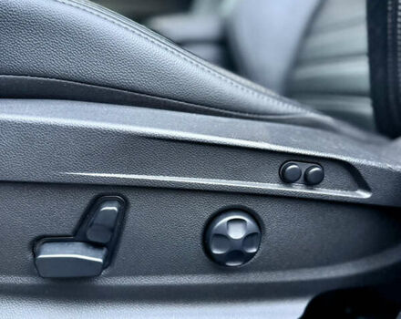 Чорний Альфа Ромео Стелвіо, об'ємом двигуна 2 л та пробігом 68 тис. км за 20900 $, фото 12 на Automoto.ua