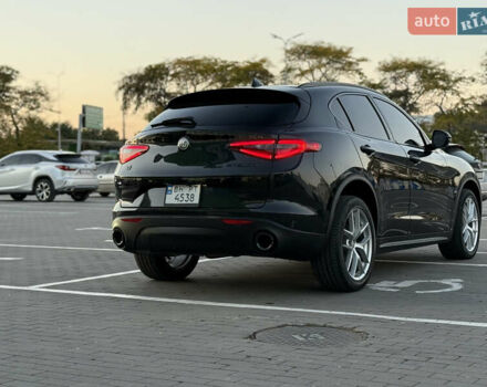 Чорний Альфа Ромео Стелвіо, об'ємом двигуна 2 л та пробігом 67 тис. км за 18500 $, фото 42 на Automoto.ua