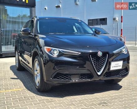 Черный Альфа Ромео Стелвио, объемом двигателя 2 л и пробегом 92 тыс. км за 23000 $, фото 8 на Automoto.ua
