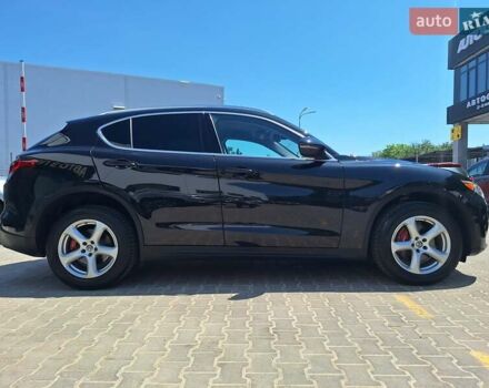 Черный Альфа Ромео Стелвио, объемом двигателя 2 л и пробегом 92 тыс. км за 23000 $, фото 7 на Automoto.ua