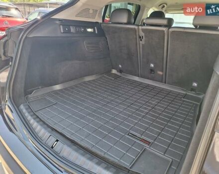 Черный Альфа Ромео Стелвио, объемом двигателя 2 л и пробегом 92 тыс. км за 23000 $, фото 25 на Automoto.ua