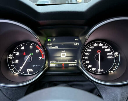 Чорний Альфа Ромео Стелвіо, об'ємом двигуна 2 л та пробігом 68 тис. км за 20900 $, фото 19 на Automoto.ua