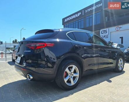 Черный Альфа Ромео Стелвио, объемом двигателя 2 л и пробегом 92 тыс. км за 23000 $, фото 6 на Automoto.ua