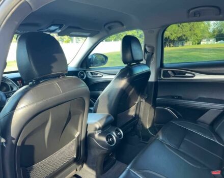 Чорний Альфа Ромео Стелвіо, об'ємом двигуна 2 л та пробігом 39 тис. км за 6500 $, фото 17 на Automoto.ua