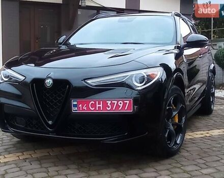 Черный Альфа Ромео Стелвио, объемом двигателя 2.89 л и пробегом 96 тыс. км за 35550 $, фото 2 на Automoto.ua