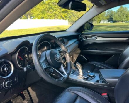 Чорний Альфа Ромео Стелвіо, об'ємом двигуна 2 л та пробігом 35 тис. км за 11500 $, фото 11 на Automoto.ua