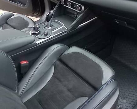 Черный Альфа Ромео Стелвио, объемом двигателя 2.89 л и пробегом 96 тыс. км за 35550 $, фото 32 на Automoto.ua