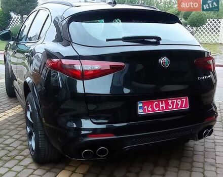 Черный Альфа Ромео Стелвио, объемом двигателя 2.89 л и пробегом 96 тыс. км за 35550 $, фото 10 на Automoto.ua