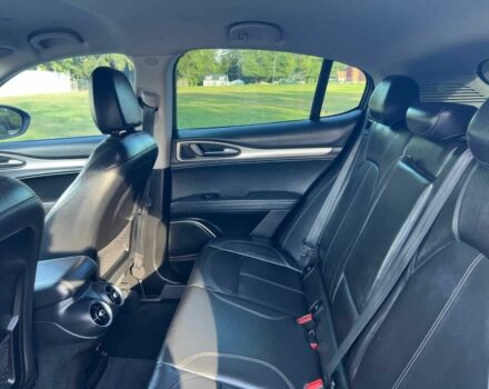 Чорний Альфа Ромео Стелвіо, об'ємом двигуна 2 л та пробігом 35 тис. км за 11500 $, фото 14 на Automoto.ua