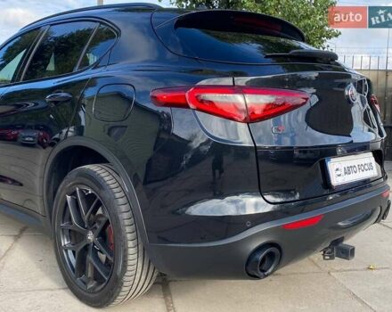 Альфа Ромео Стелвио 2019 в Киеве на Automoto.ua Черный Альфа Ромео Стелвио, объемом двигателя 2 л и пробегом 129 тыс. км за 24990 $, фото 7 на Automoto.ua