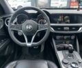 Чорний Альфа Ромео Стелвіо, об'ємом двигуна 2 л та пробігом 129 тис. км за 24990 $, фото 13 на Automoto.ua