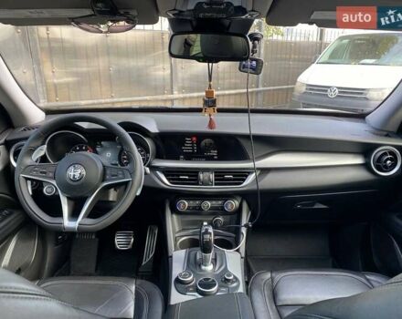 Альфа Ромео Стелвио 2019 в Киеве на Automoto.ua Черный Альфа Ромео Стелвио, объемом двигателя 2 л и пробегом 129 тыс. км за 24990 $, фото 13 на Automoto.ua
