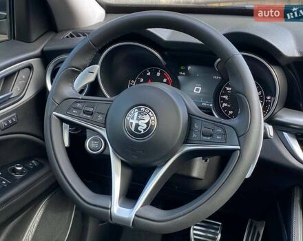 Альфа Ромео Стелвио 2019 в Киеве на Automoto.ua Черный Альфа Ромео Стелвио, объемом двигателя 2 л и пробегом 129 тыс. км за 24990 $, фото 14 на Automoto.ua