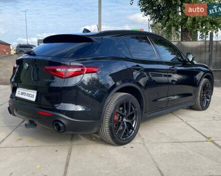 Альфа Ромео Стелвио 2019 в Киеве на Automoto.ua Черный Альфа Ромео Стелвио, объемом двигателя 2 л и пробегом 129 тыс. км за 24990 $, фото 6 на Automoto.ua
