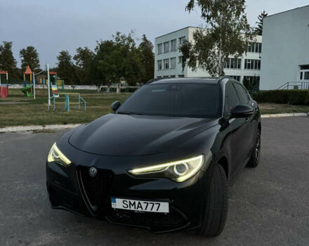 Черный Альфа Ромео Стелвио, объемом двигателя 2 л и пробегом 62 тыс. км за 19800 $, фото 1 на Automoto.ua